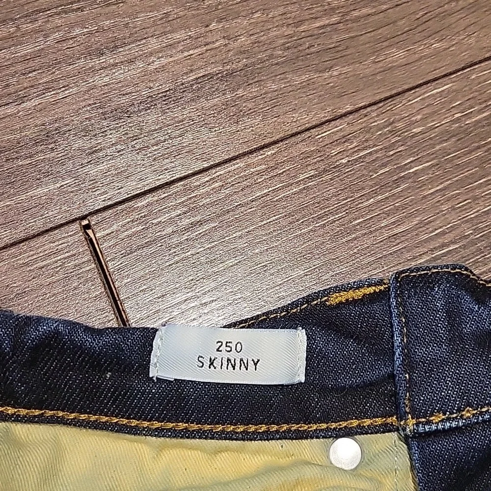 ❤️ J CREW 250 SKINNY JEANS, 26